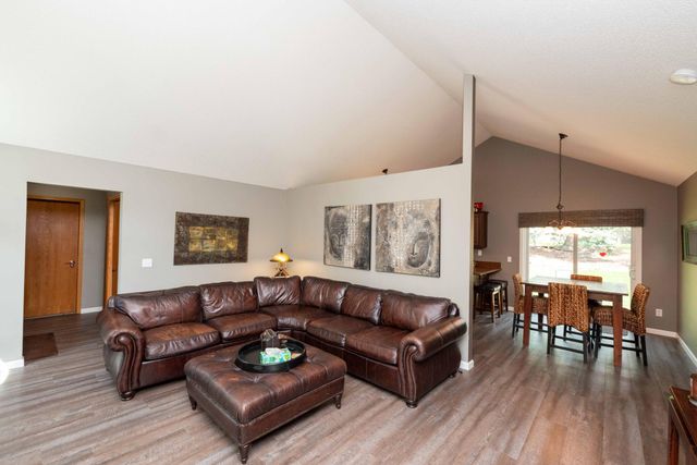 9343 Hillside Trail S, Cottage Grove, MN 55016