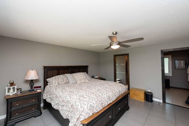 9343 Hillside Trail S, Cottage Grove, MN 55016