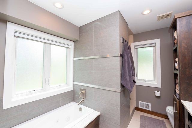9343 Hillside Trail S, Cottage Grove, MN 55016