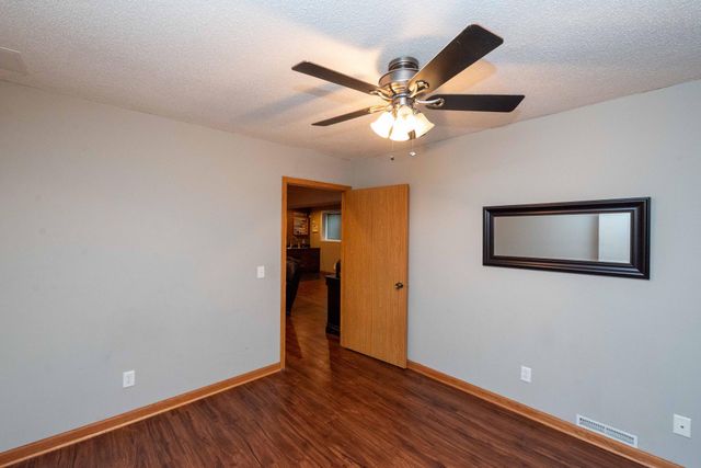 9343 Hillside Trail S, Cottage Grove, MN 55016