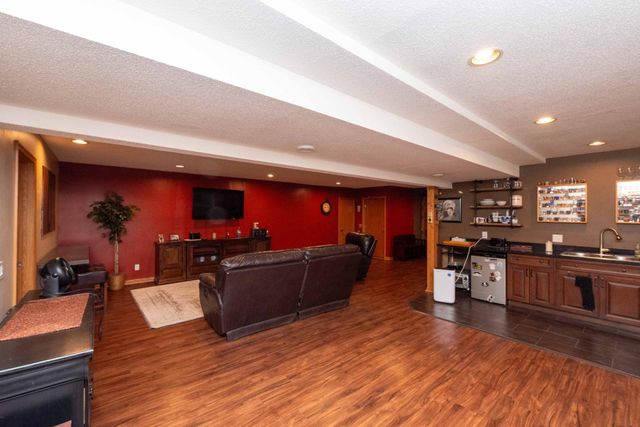 9343 Hillside Trail S, Cottage Grove, MN 55016