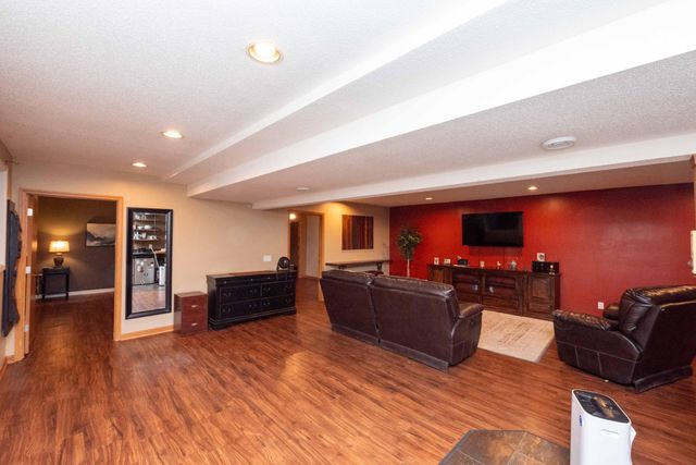 9343 Hillside Trail S, Cottage Grove, MN 55016