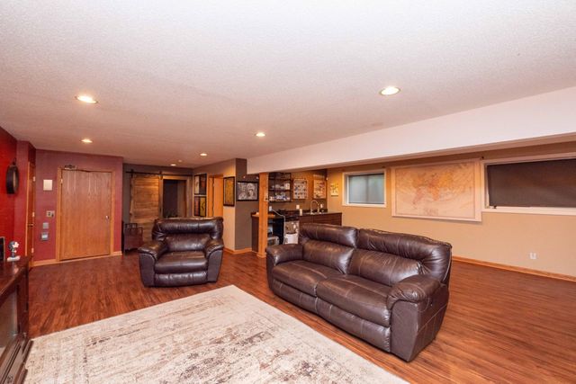 9343 Hillside Trail S, Cottage Grove, MN 55016