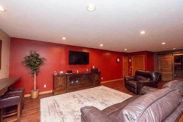 9343 Hillside Trail S, Cottage Grove, MN 55016