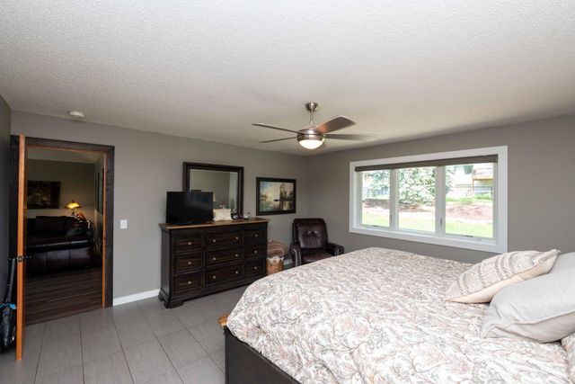 9343 Hillside Trail S, Cottage Grove, MN 55016
