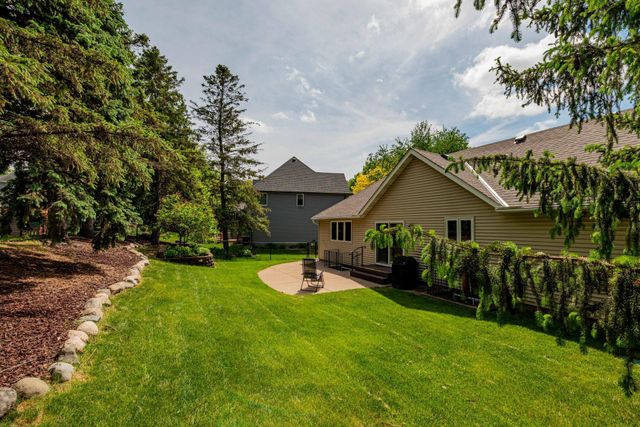 9343 Hillside Trail S, Cottage Grove, MN 55016