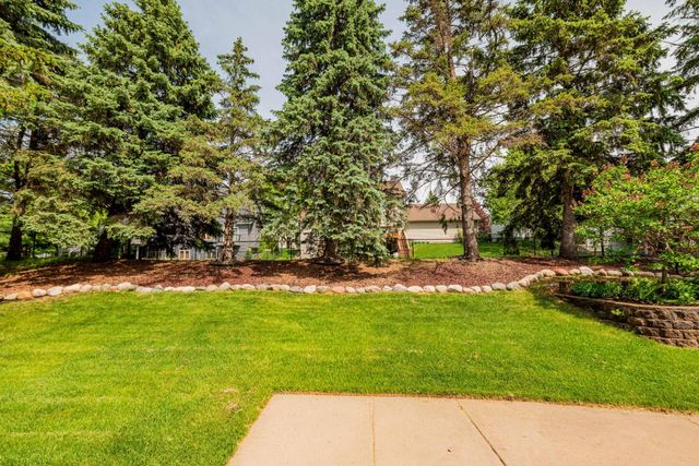 9343 Hillside Trail S, Cottage Grove, MN 55016