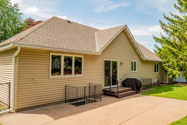 9343 Hillside Trail S, Cottage Grove, MN 55016