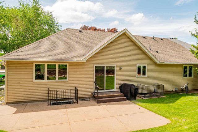9343 Hillside Trail S, Cottage Grove, MN 55016