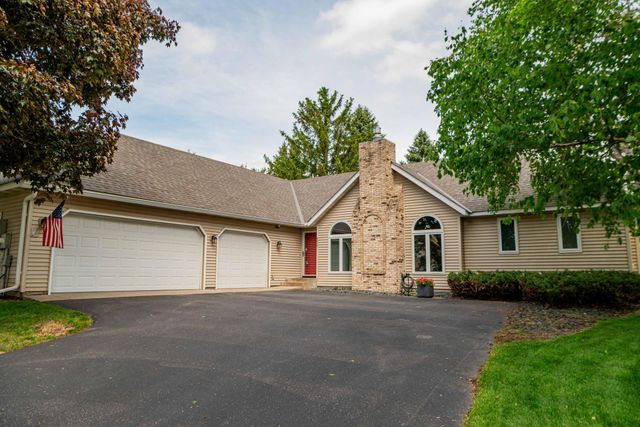 9343 Hillside Trail S, Cottage Grove, MN 55016
