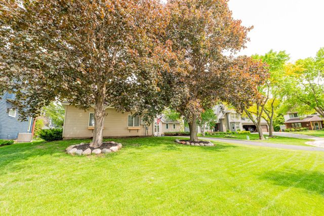 9343 Hillside Trail S, Cottage Grove, MN 55016
