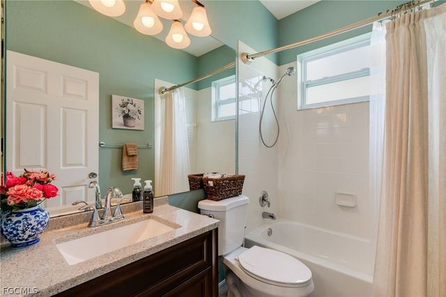 11200 Lakeland CIR, Fort Myers, FL 33913