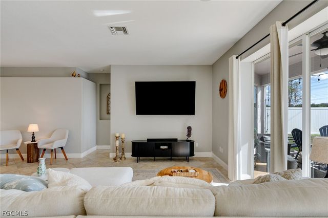 11200 Lakeland CIR, Fort Myers, FL 33913