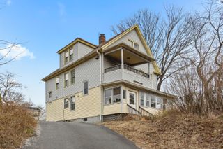 141 Old Foxon Road, East Haven, CT 06513