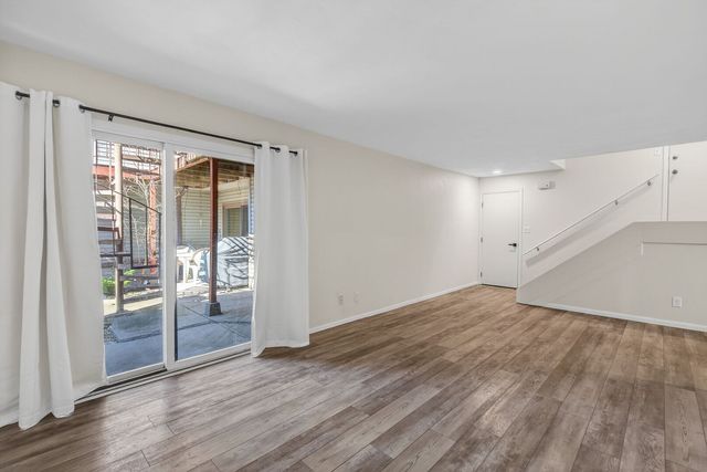 3409 Parkwild Drive 101, Bettendorf, IA 52722