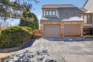 3409 Parkwild Drive 101, Bettendorf, IA 52722