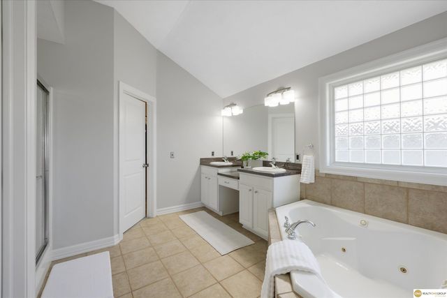 7501 N 155 Terrace, Bennington, NE 68007