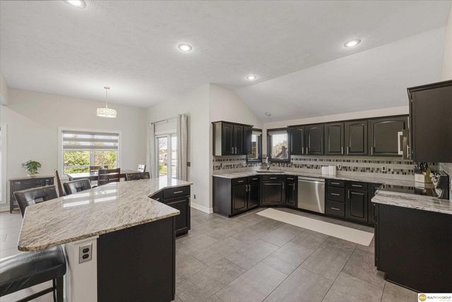 7501 N 155 Terrace, Bennington, NE 68007