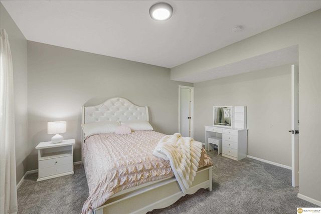 7501 N 155 Terrace, Bennington, NE 68007