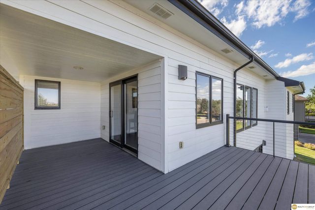 7501 N 155 Terrace, Bennington, NE 68007