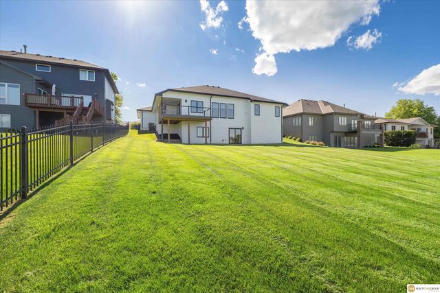 7501 N 155 Terrace, Bennington, NE 68007
