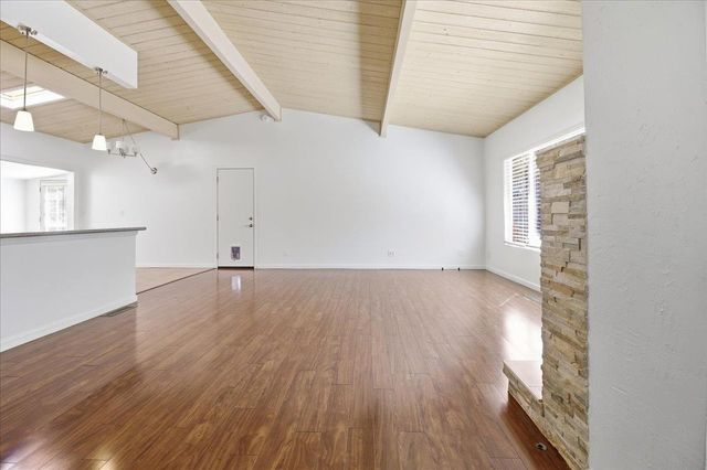 17 Los Encinos Drive, Del Rey Oaks, CA 93940