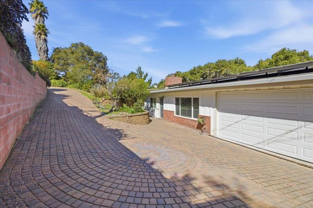 17 Los Encinos Drive, Del Rey Oaks, CA 93940