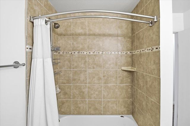 17 Los Encinos Drive, Del Rey Oaks, CA 93940