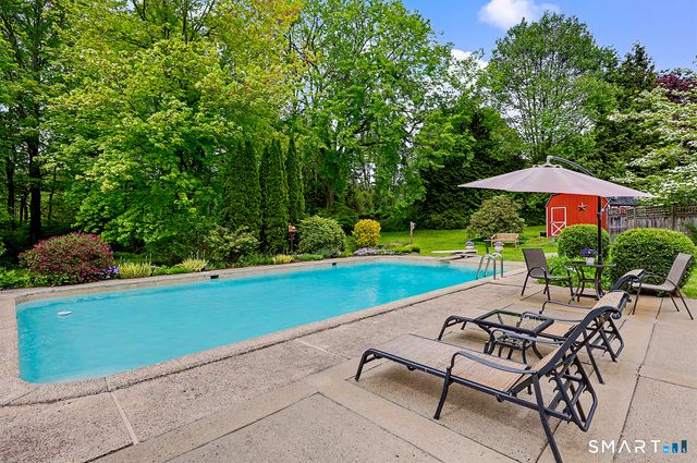 324 Jennie Lane, Fairfield, CT 06824