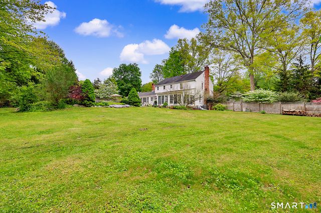 324 Jennie Lane, Fairfield, CT 06824
