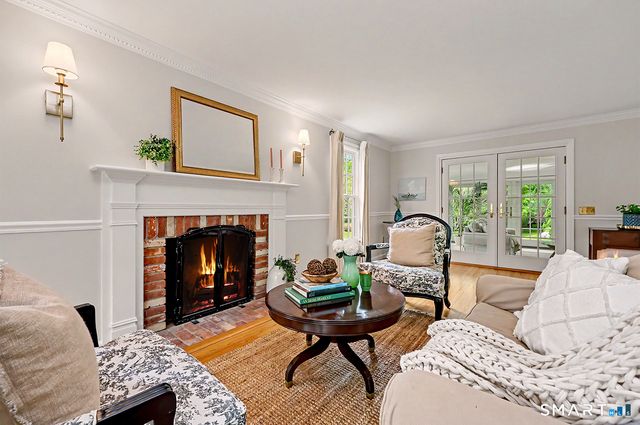 324 Jennie Lane, Fairfield, CT 06824
