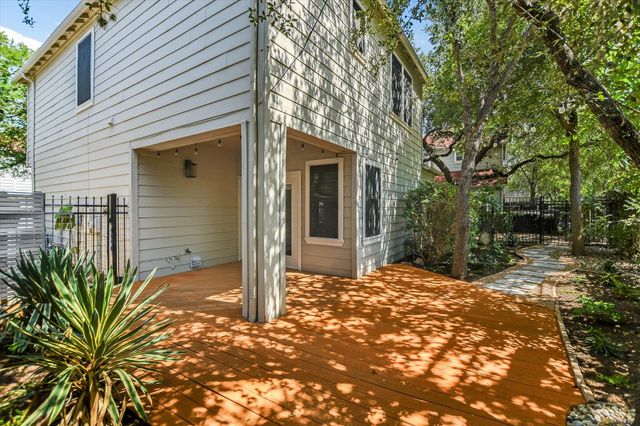 1011 Brodie ST 8, Austin, TX 78704