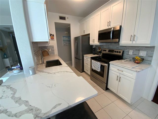 4209 VICENZA DRIVE B3, Venice, FL 34293