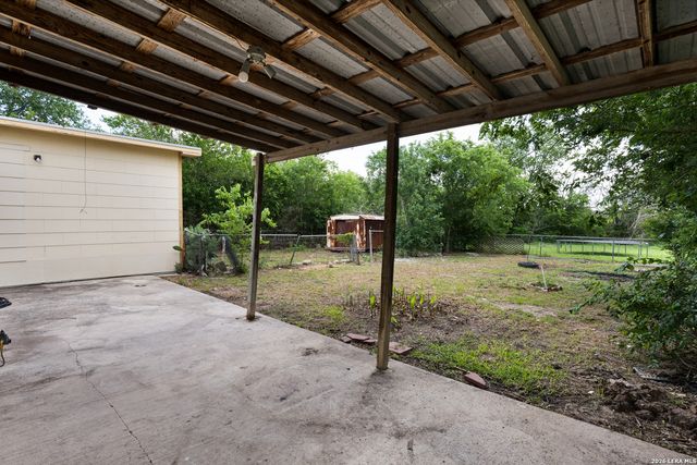 204 3RD ST, Converse, TX 78109