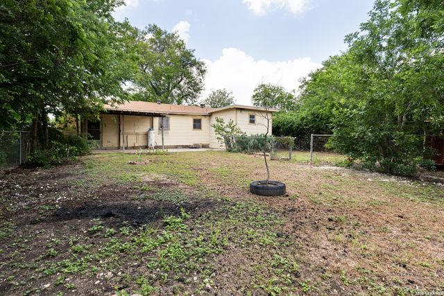 204 3RD ST, Converse, TX 78109