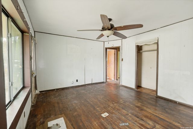 204 3RD ST, Converse, TX 78109
