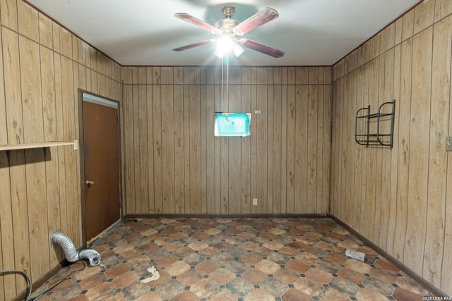 204 3RD ST, Converse, TX 78109