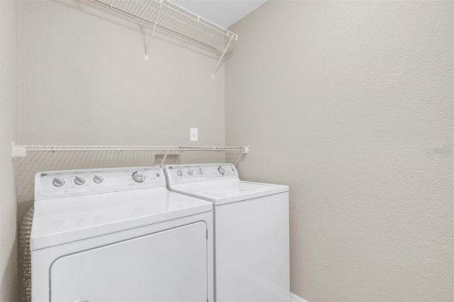 2918 ANTIQUE OAKS CIR APT 31, Winter Park, FL 32792