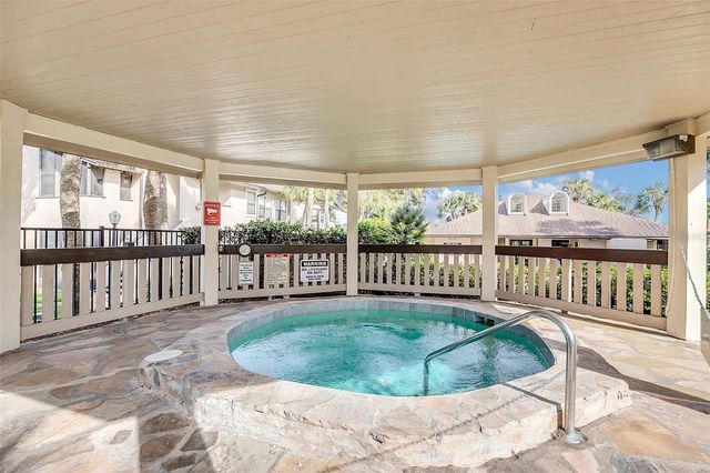 2918 ANTIQUE OAKS CIR APT 31, Winter Park, FL 32792