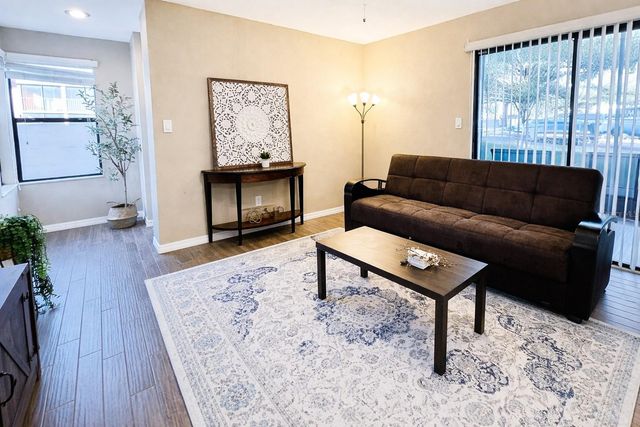 2918 ANTIQUE OAKS CIR APT 31, Winter Park, FL 32792