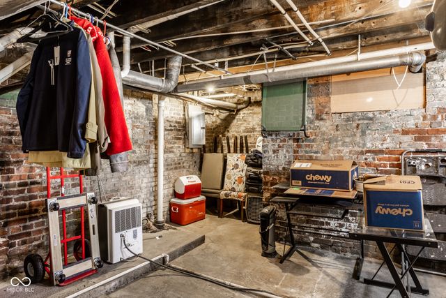 2114 Broadway Street, Indianapolis, IN 46202