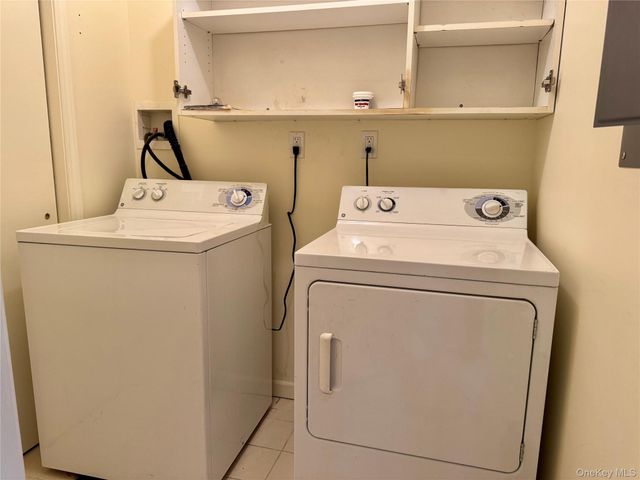 104 Aerie Way, East Quogue, NY 11942