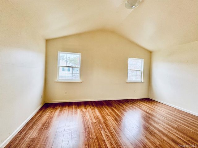 104 Aerie Way, East Quogue, NY 11942