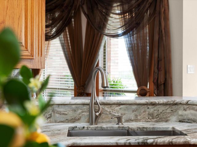 5530 N Interstate Highway 45, Ennis, TX 75119