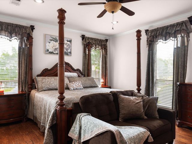 5530 N Interstate Highway 45, Ennis, TX 75119