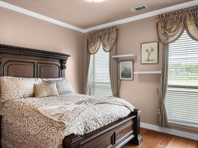 5530 N Interstate Highway 45, Ennis, TX 75119