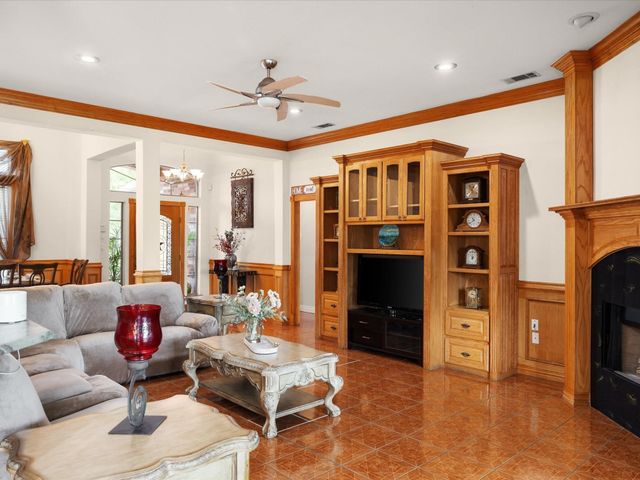 5530 N Interstate Highway 45, Ennis, TX 75119