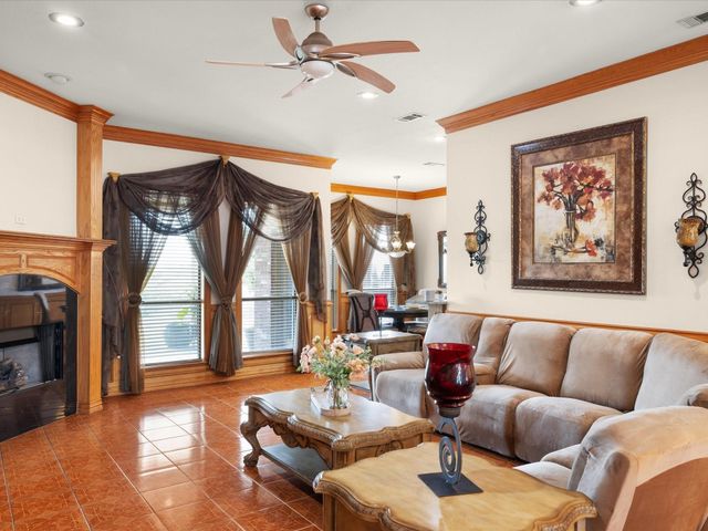 5530 N Interstate Highway 45, Ennis, TX 75119