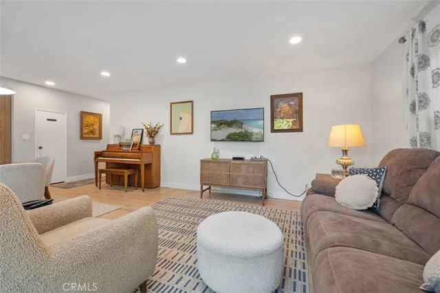 13822 Marquette Street, Westminster, CA 92683