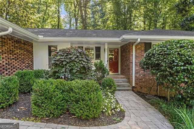 2277 Winding Woods Drive, Tucker, GA 30084